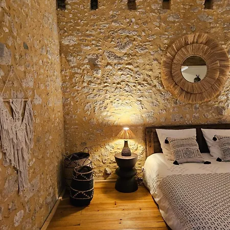 فندق مبيت وإفطار La Casa Nomade Issigeac