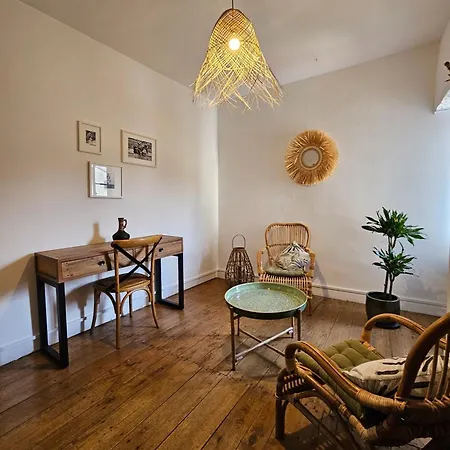 فندق مبيت وإفطار La Casa Nomade Issigeac
